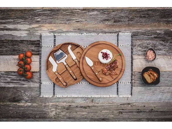 PICNIC TIME NFL New England Patriots Circo Cheese Board and Knife Set