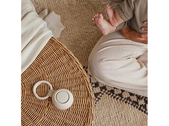 Hatch Go Portable Sound Machine (Putty)