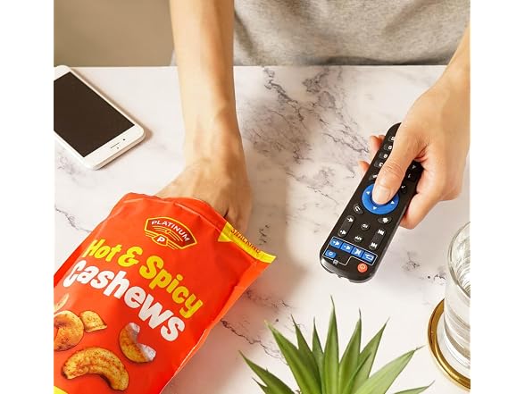 Platinum’s Hot & Spicy Cashews, 11 Oz