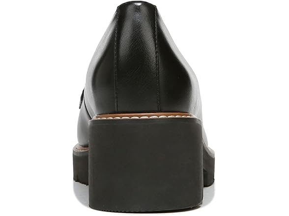 Naturalizer Womens Cabaret Slip On Lightweight Lug Heeled Loafer 7W
