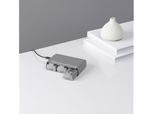 DJI 3-Battery Two-Way QC and USB PD Fast Charging Hub