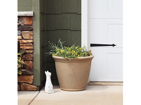 Sunnydaze 24-Inch Anjelica Large Plastic Pot - Beige