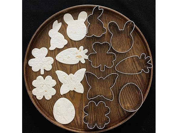 LUBTOSMN Shamrock Easter Cookie Cutter