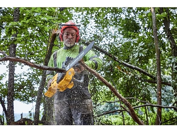 DEWALT DCCS677Z1 FLEXVOLT 60V MAX 20in Chainsaw Kit