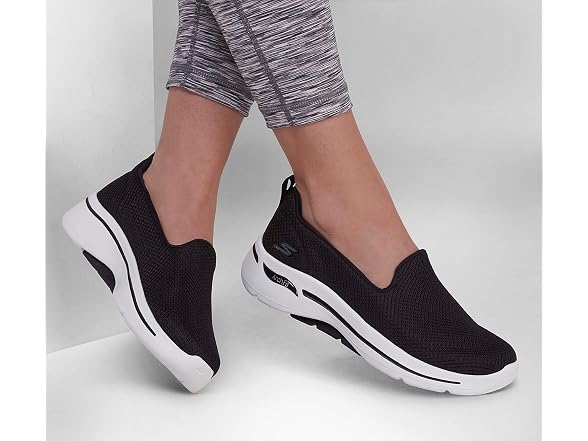 Skechers Women's Go Walk Arch Fit Grateful (9W)