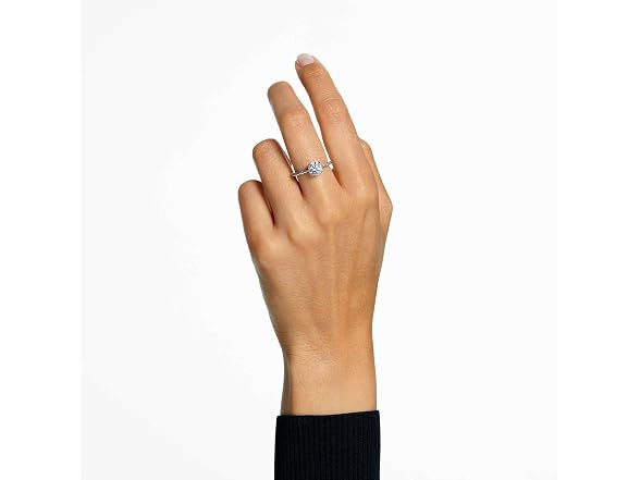 Swarovski Stilla Cocktail Ring, Round (Size 50)