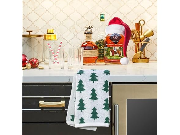 Winter Holiday Trees 100% Cotton Premium 4-Pc Towel Set