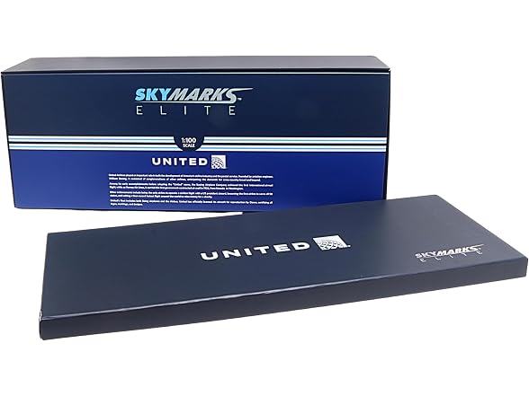 SkyMarks Elite United 787-10 1/100 Scale Model Airplane