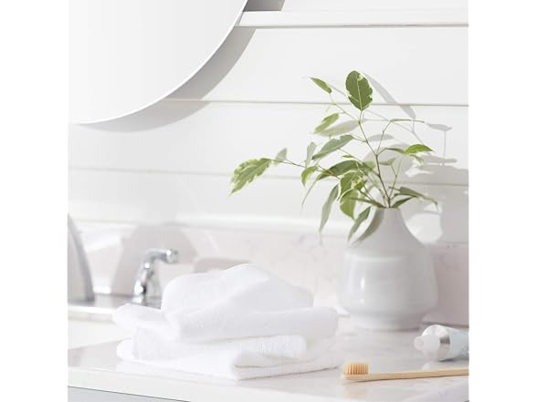 Amazon Basics Highly Absorbent Cotton Washcloths for Bathroom
