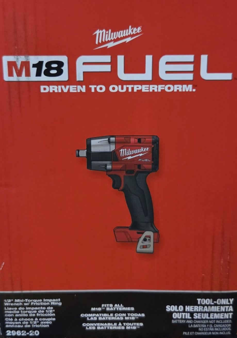 Milwaukee 2962-20 18V 1/2" Mid-torque Impact Wrench - Gallery 2
