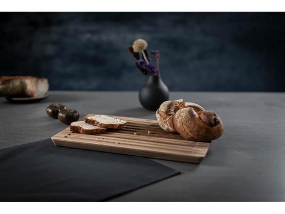 Kuhn Rikon Culinary Forged Bread Cutting Board