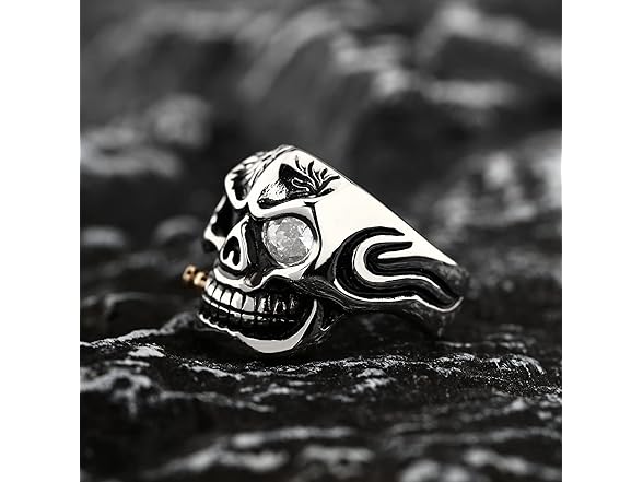MollyQueen Vintage Cigar Skull Ring