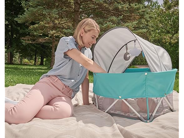 Regalo On-The-Go Baby My Play, Portable Play Yard