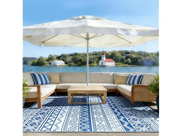 STRICKLANDHOME Outdoor Rug, Navy & White