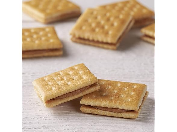 4PK Austin, Toasty Round Crackers With Peanut Buttter