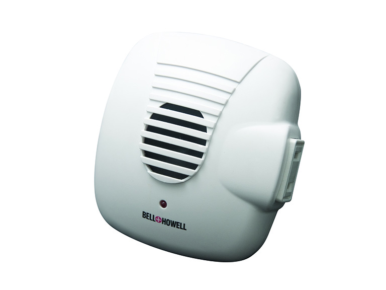 Bell + Howell Pest Repeller with Extra Outlet - Gallery 7