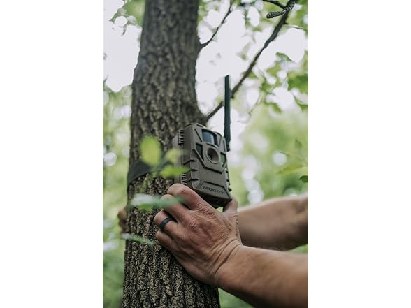 Muddy Manifest 3.0 Cellular Trail Camera 3-Pack -