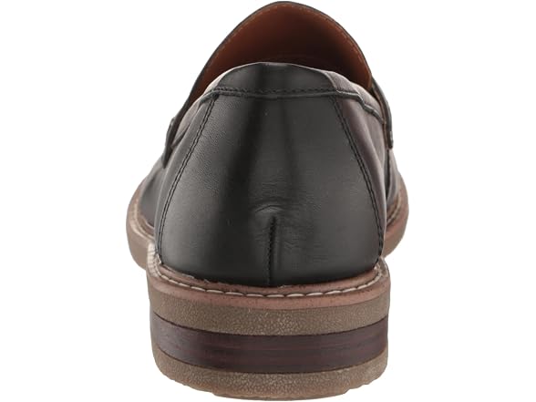 Earth Women's JAVAS Slip-on Penny