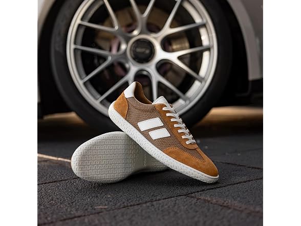 Piloti EVO Mens Driving Sneaker