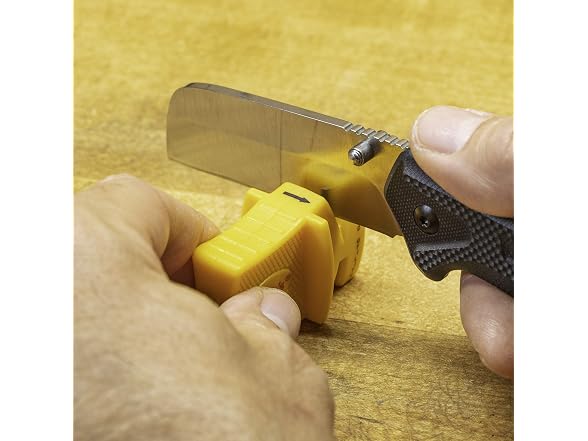 SMITH'S Utility Knife Sharpener with Carabiner