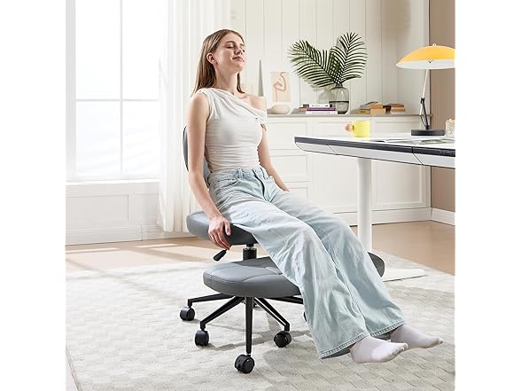 CHAIRMATE Cross Legged Office Chair