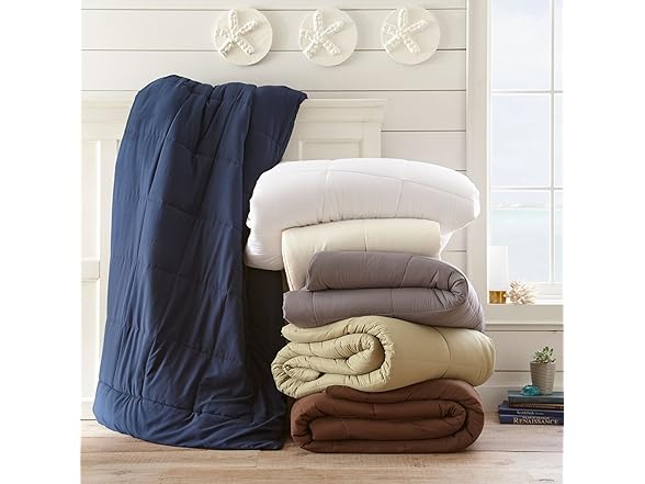ienjoy Home Full/Queen White Comforter