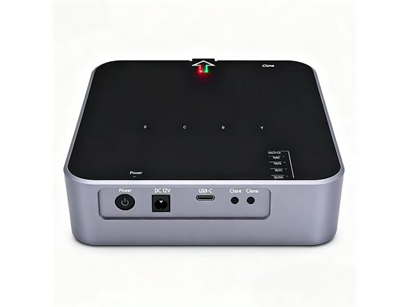 4-Bay USB4.0 NVMe SSD Docking Station