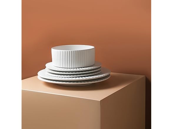 Stone Lain Lusso 16-Piece Dinnerware Set