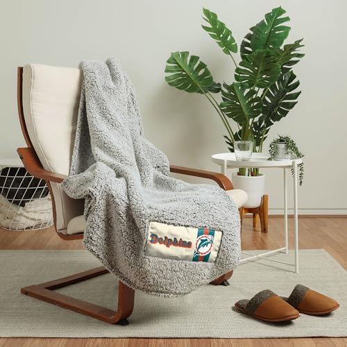 FOCO NFL Retro Style Cloud Sherpa Throw Blanket