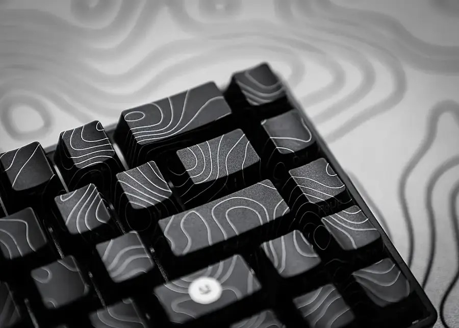 Higround Performance 65 Wired Keyboard Black Ice - Gallery 8