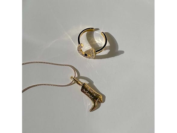 IQIC Cowboy Boot Necklace for Women Gold
