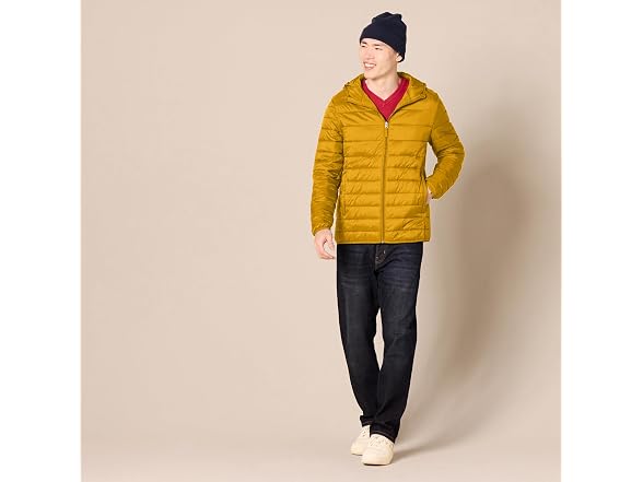 Amazon Essentials Men Lightweight Packable Jacket