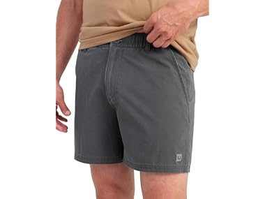 $18.99, Was $60, 68% Off! HUK Men's Next Level Camp 6" Fishing Shorts dealfomo
