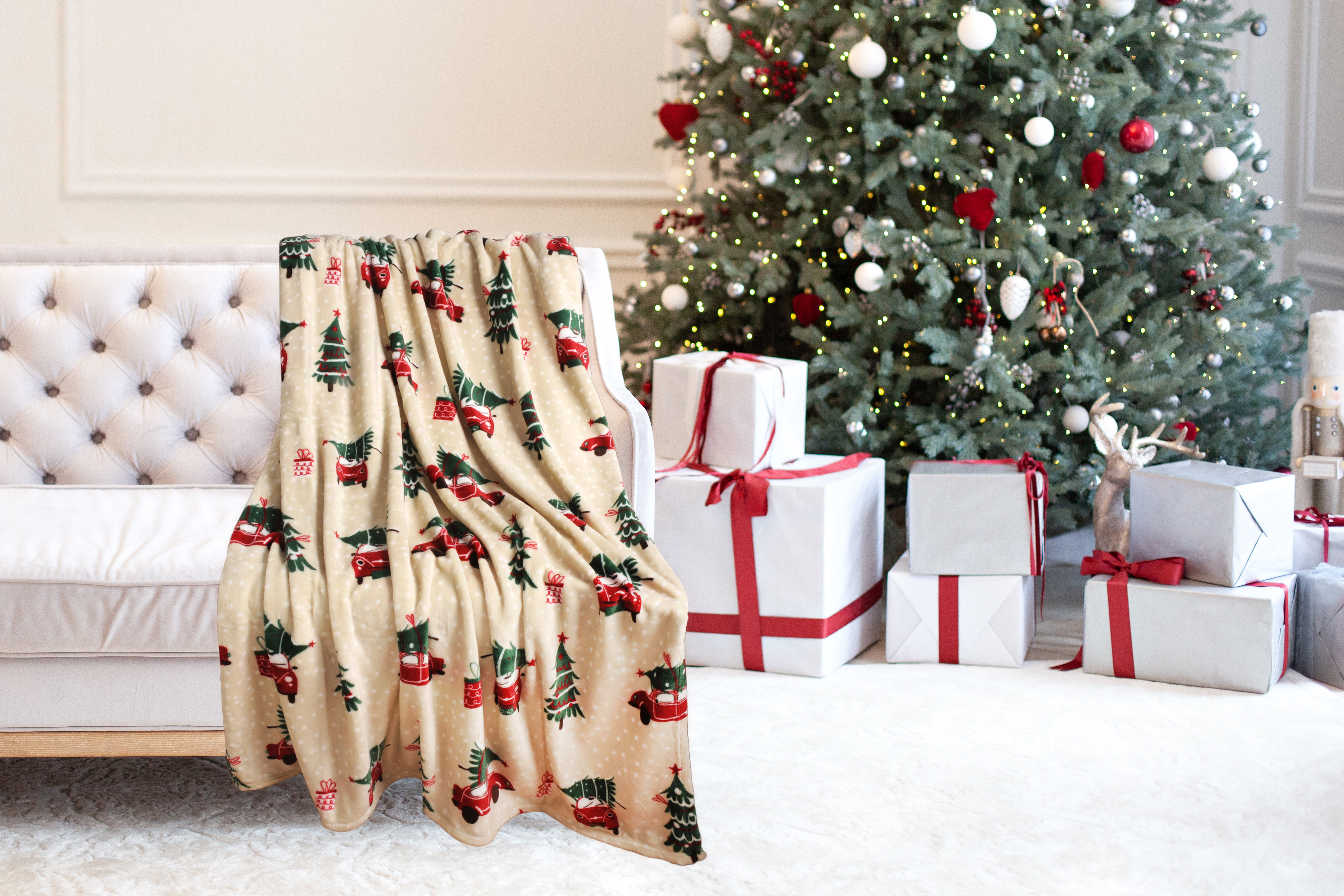 Holiday Plush Flannel Throw Blanket - Gallery 26