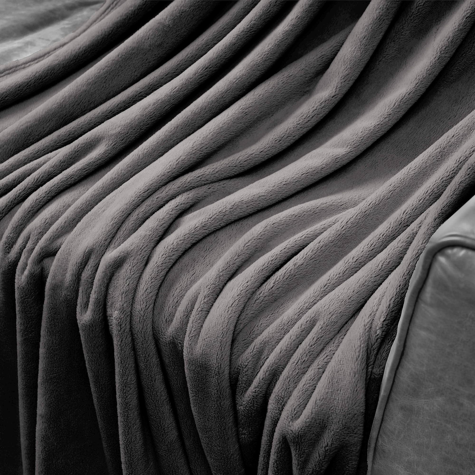 Northwest Warmwell Blanket Charcoal Queen - Gallery 11