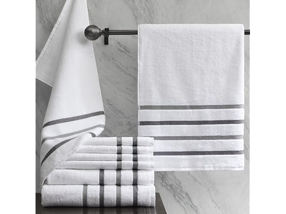 Comfort Spaces Zero Twist Bath Towel Set