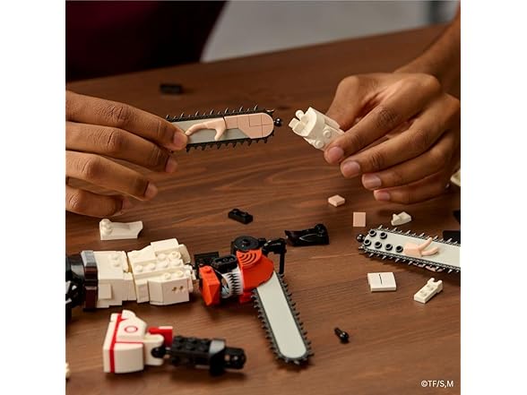 BLDR Chainsaw Man Buildable Action Figure Set