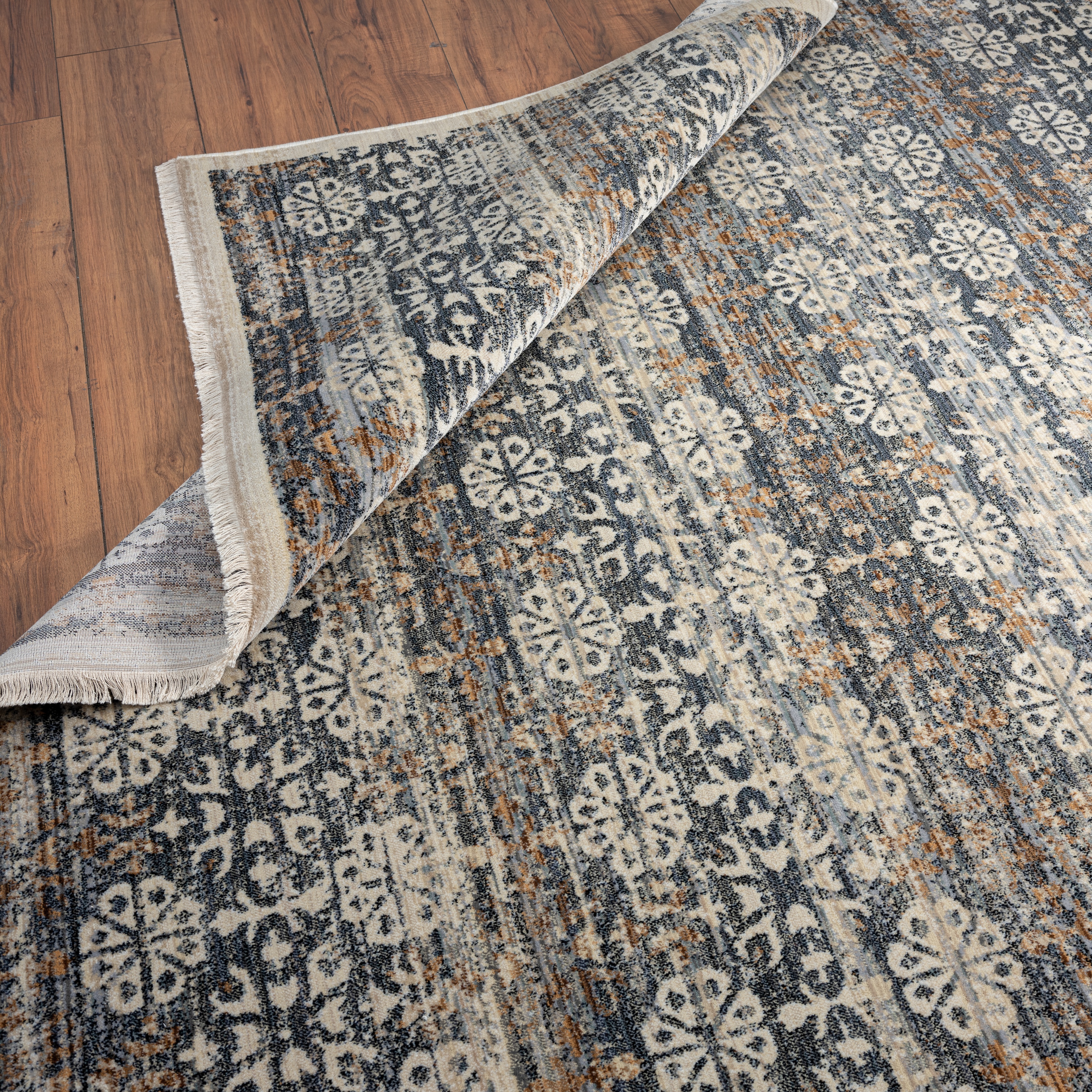 Aurora Transitional Area Rug - Gallery 19