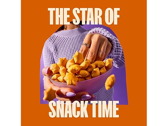 1PK MadeGood Cheddar Star Puffed Crackers