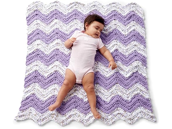 Bernat Baby Blanket Yarn, 3.5 oz, Little Lilac Dove Print