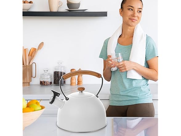 YSSOA Whistling Stovetop Tea Kettle, 3.17 Quart