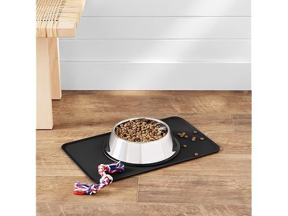 Amazon Basics Waterproof Anti-Slip Silicone Food Mat