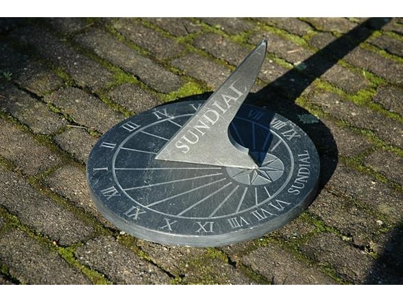 Esschert Design USA LS002 Round Slate Sundial