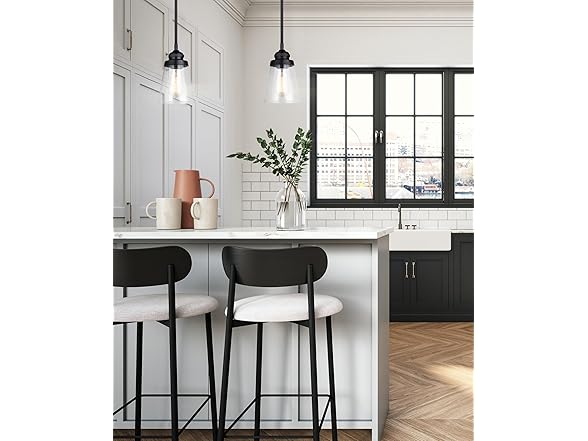 5.25" Pendant Light Seeded Glass 60W