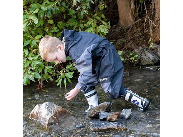 Oaki Boys (10-11) Rain Trail Suits