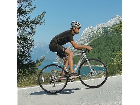 Road Bike, 700C Wheels Racing Bike