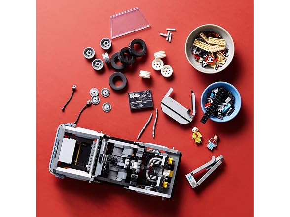 LEGO 10300 Icons Back to the Future Time Machine
