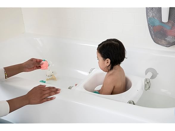 Regalo Baby Basics Bath Seat