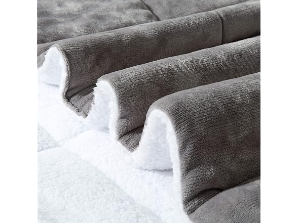 Art Demo Home Ultra Soft Plush Sherpa
