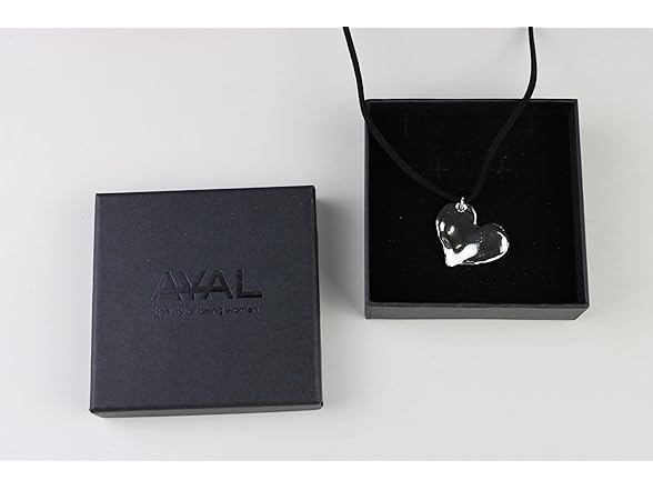 AYAL Chunky Puffy Heart Choker Necklace